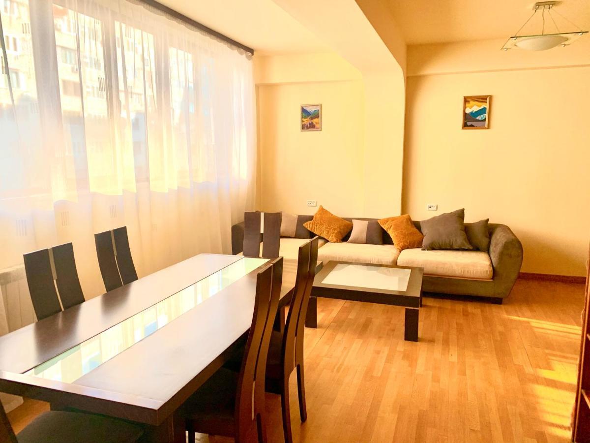 Apartment Amiryan Erivan Exterior foto